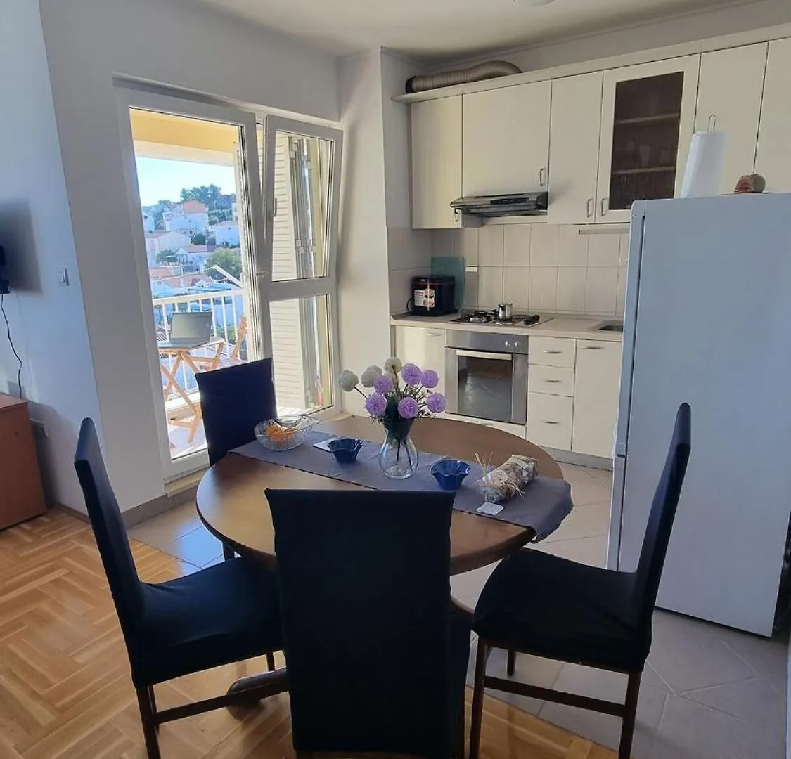 Apartment Mokka Charming Seaview Trogir