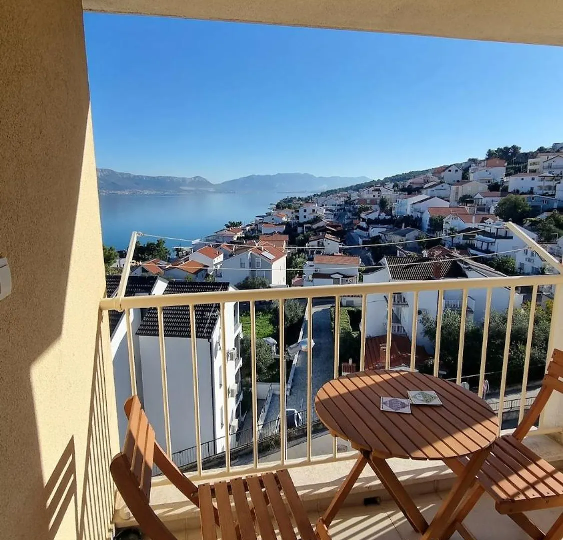 Apartment Mokka Charming Seaview Trogir